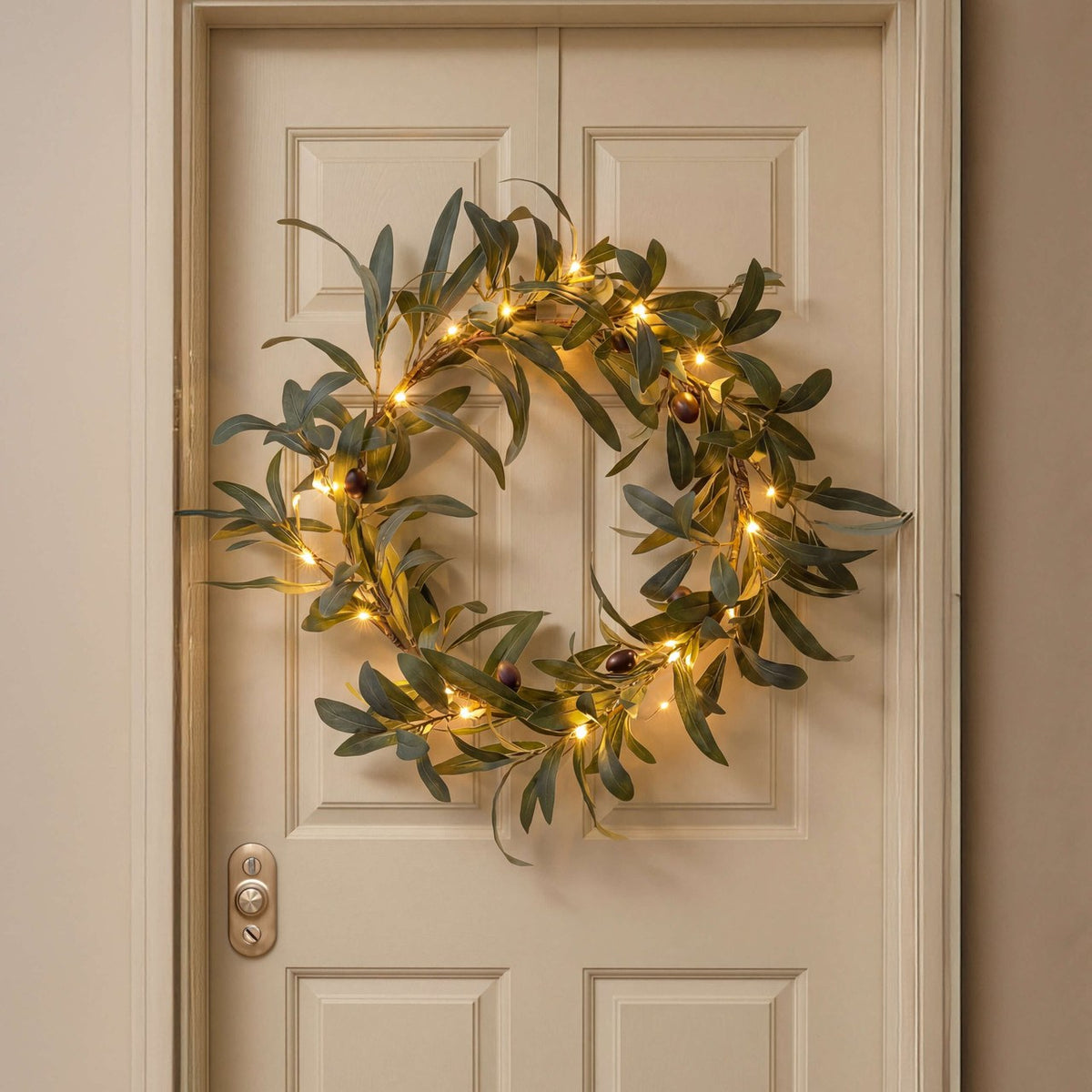 The Olive Wreath — Lit Wreath, 16 in. — 1